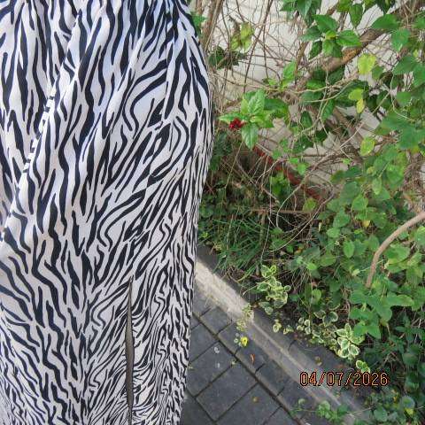 FIX extra wide legged maxi pants in cream and black animal print polyester elasticated waist size 34