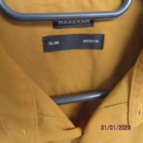 MARKHAM mustard colour long sleeve slim polycotton men's shirt size Medium. As new