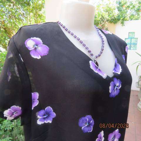 AREZZO black polyester V-neck slip-over top with purple violets, size 40