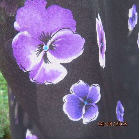 AREZZO black polyester V-neck slip-over top with purple violets, size 40