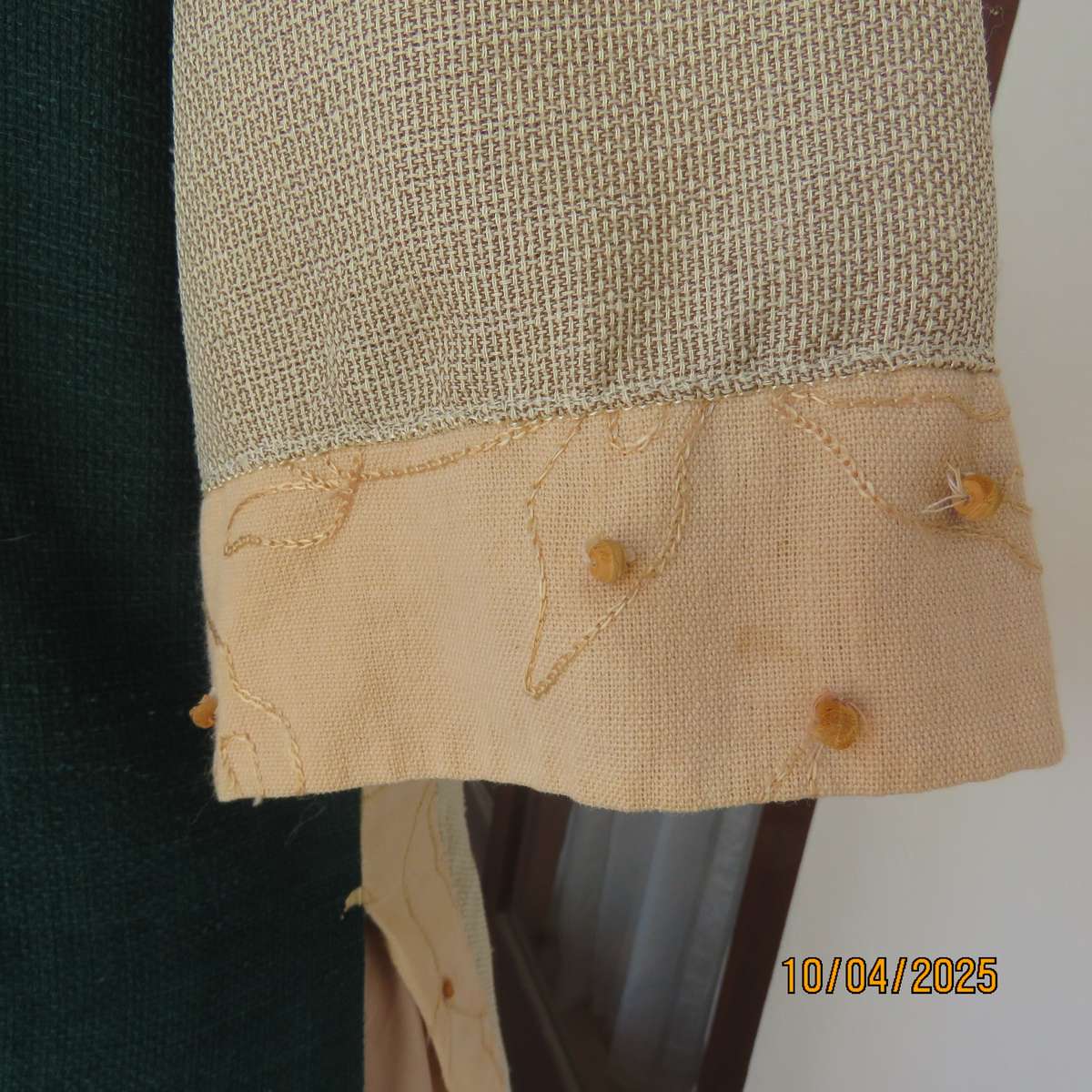 Boutique made woven polycotton beige - juniper green short sleeve top. Size 35.