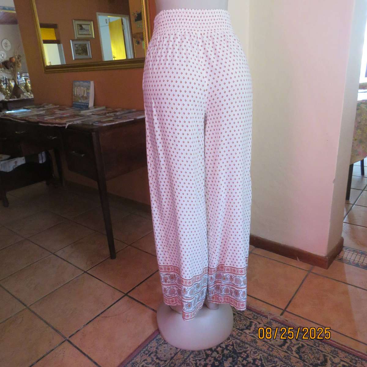 REAL Woman viscose wide legged cream pants with diamond pattern and border. Size 34