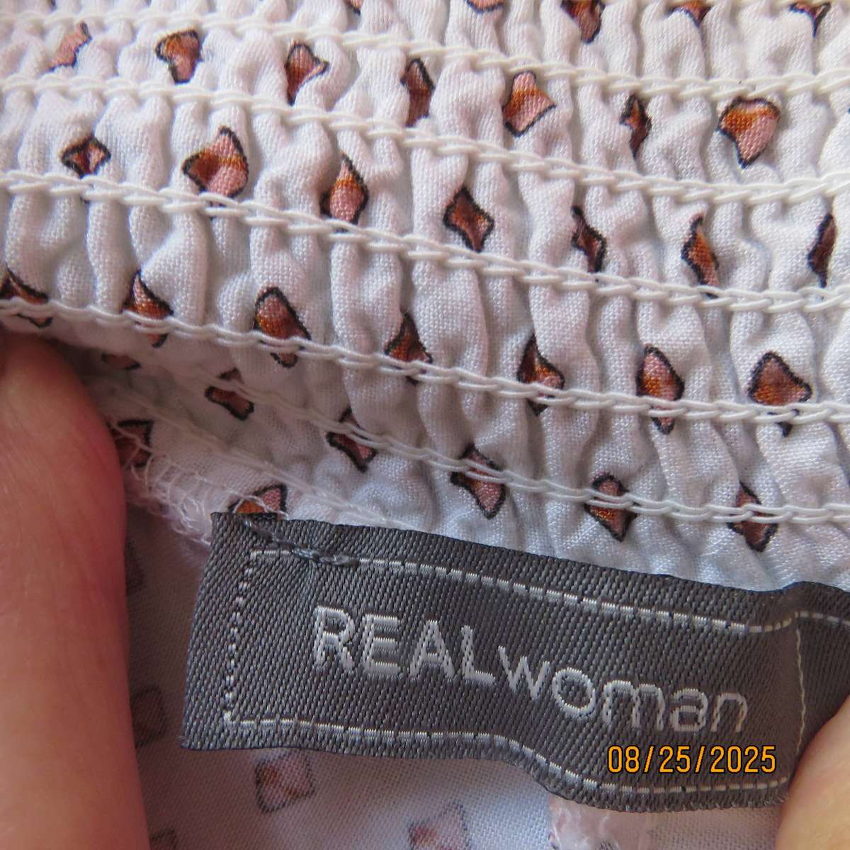 REAL Woman viscose wide legged cream pants with diamond pattern and border. Size 34