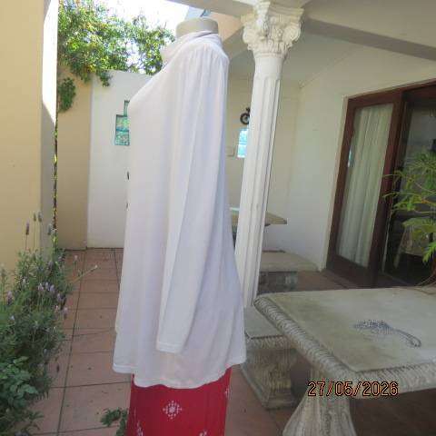 MILADYS white long sleeve viscose stretch top with front gathered turtle neck collar, size 44-46