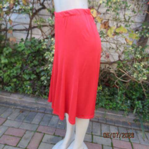 EXACT dark crimson 12-panel A-line skirt in stretch polyester with lining, size 42