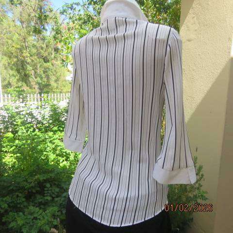 CONTEMPO white polycotton stretch button down top with opaque and black stripes. Size 32