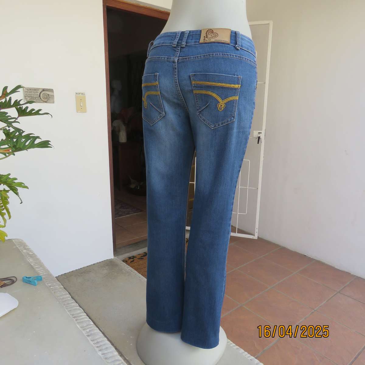 GINGER MARY blue denim stretch cotton jeans size 36. Gold colour stitching.