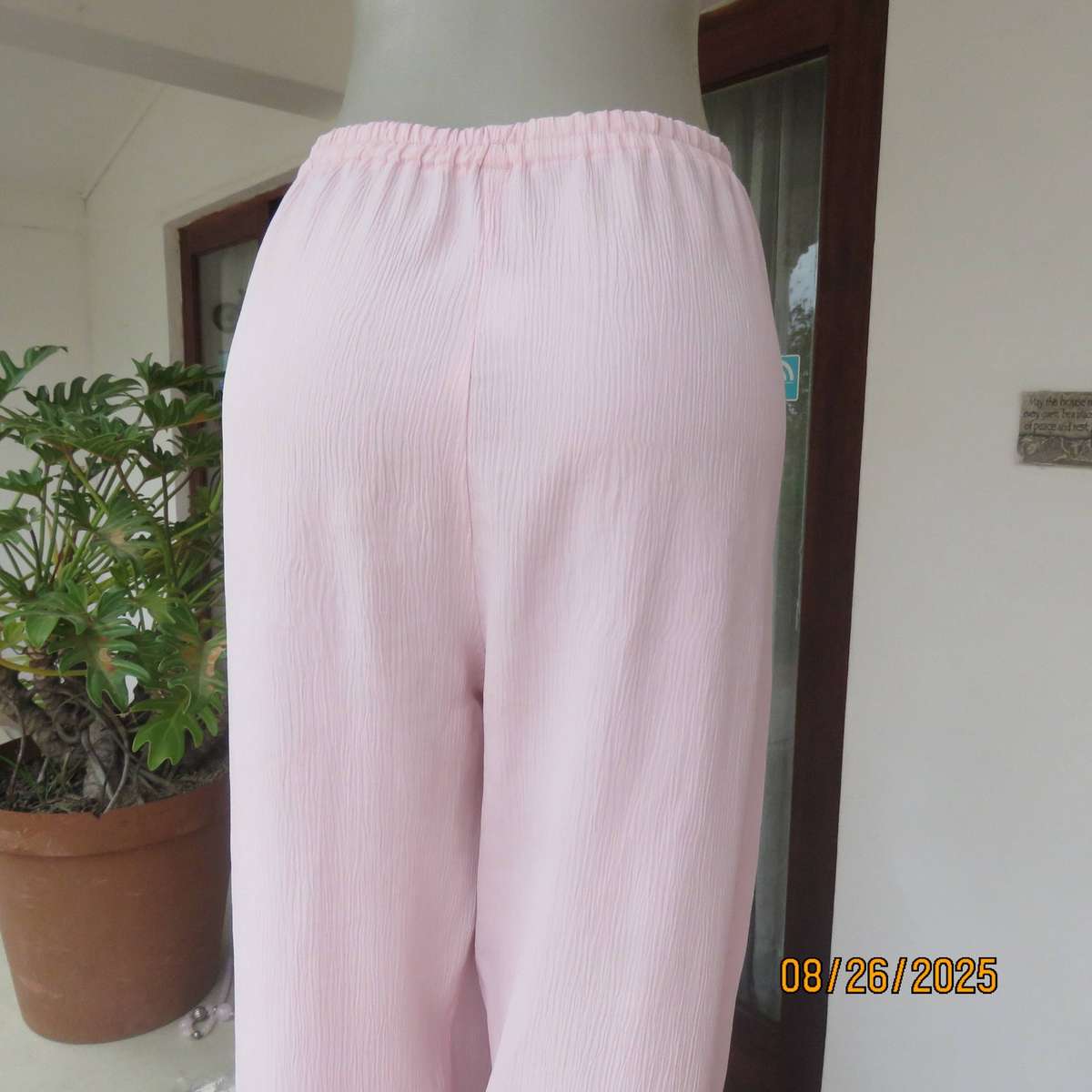 B LINE sorbet pink vertical crinkled polyester pants with elasticated waist. Size 40