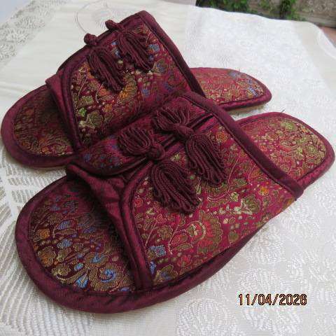 Home slip-on slippers in maroon, gold & blue brocade, size 5