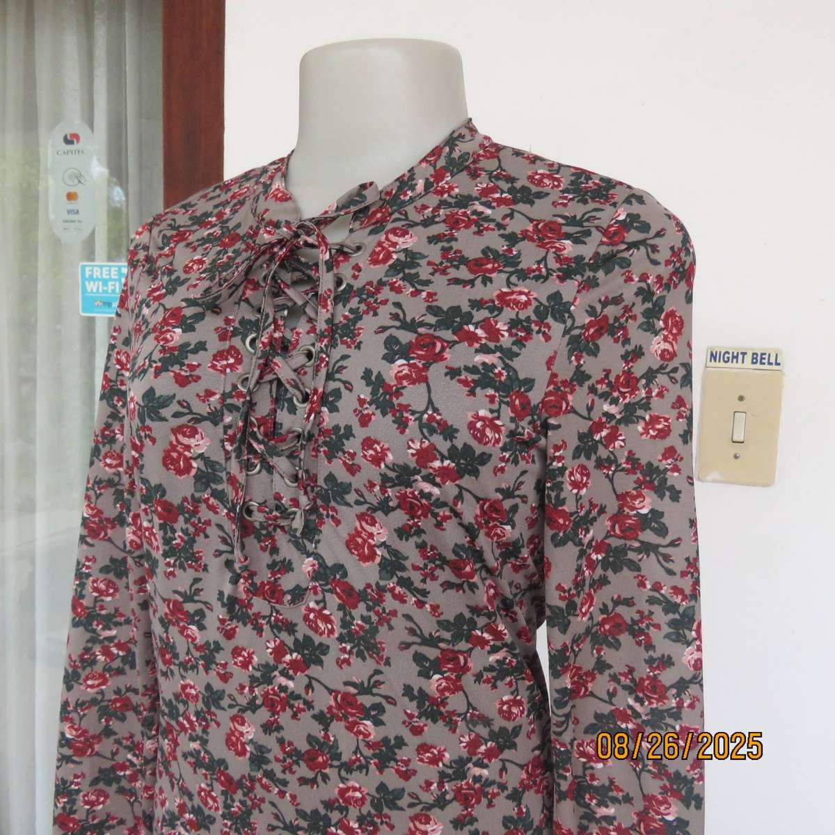 ONLY long fully lined stretch polyester mouse grey with red-green flowers dress-top. Size 32
