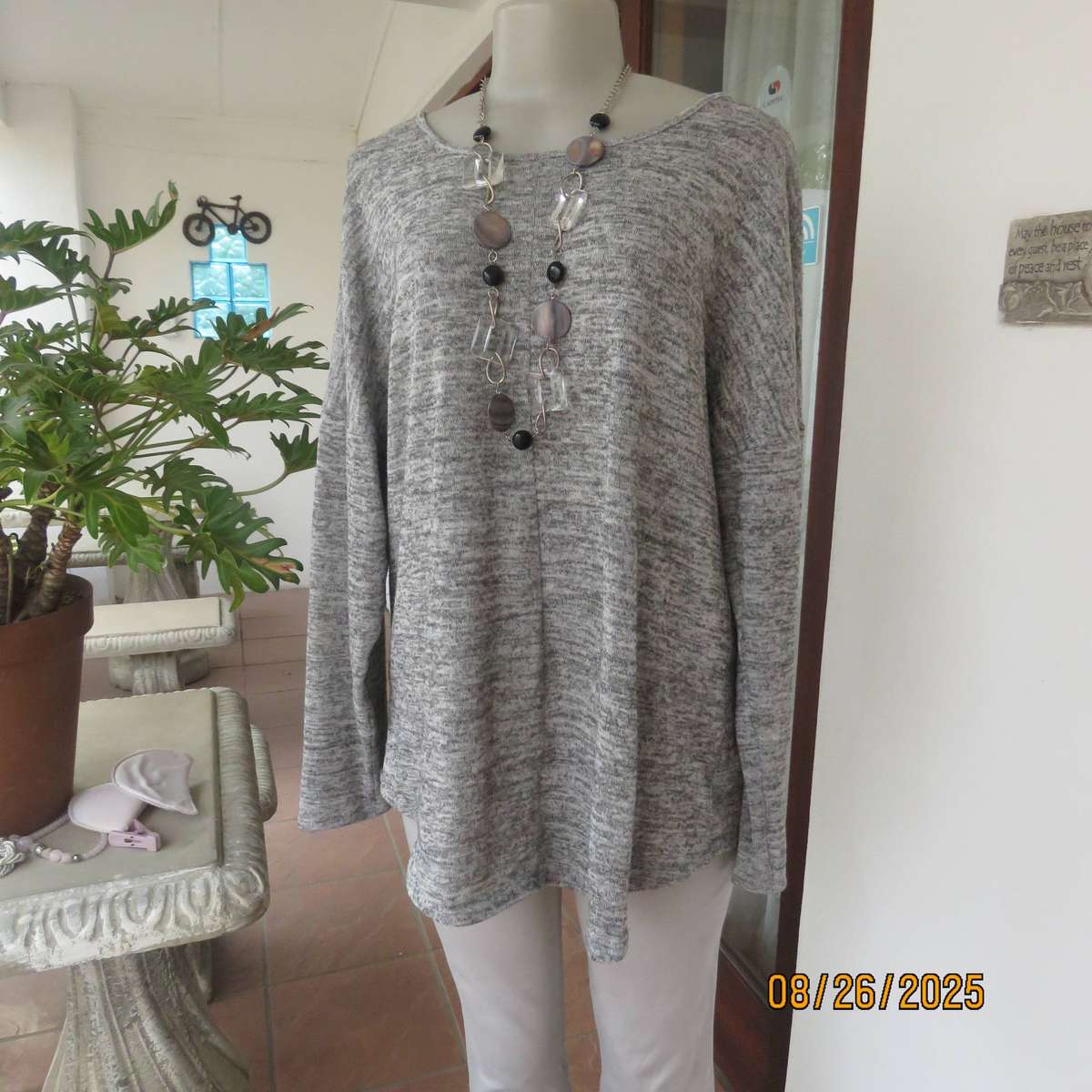 Mottled grey long sleeve slip over long sleeve woven stretch polyester top size 40.