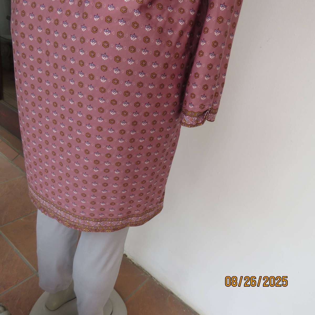 REAL Woman coral loose long top-short dress with tiny mustard-blue print. Size 42