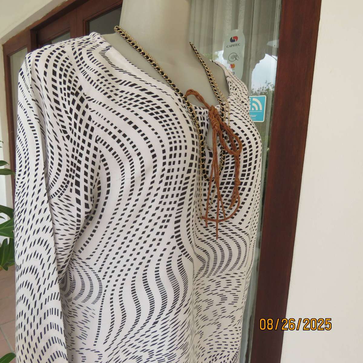 Boutique made monochrome graphic print with crimson border long top-dress. Size 36