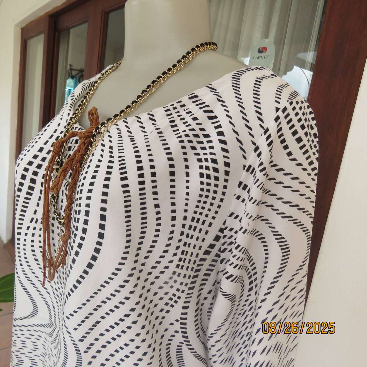 Boutique made monochrome graphic print with crimson border long top-dress. Size 36