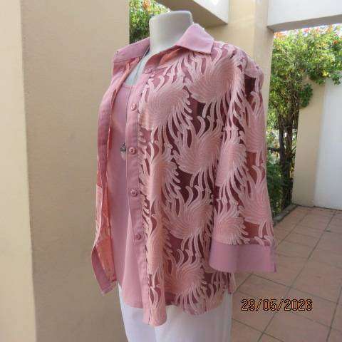 CHERRY 2-Piece Blouse Set with Cami and Opaque Button-Down Top in pink. Size 42