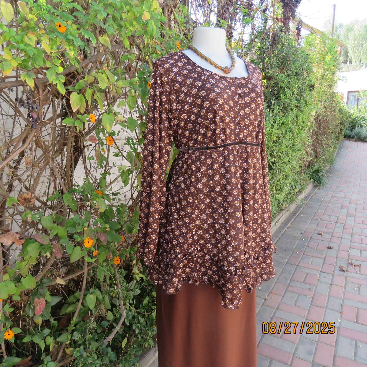 MILADY'S long brown slip over long sleeve empire style top. Size 38