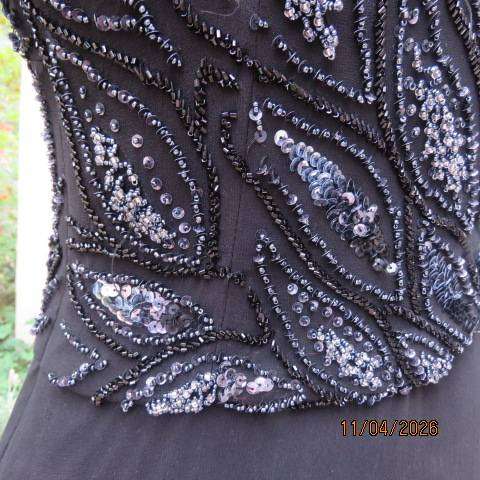 Li Shi Kai Ki black evening dress with luxury bead and sequin embellishment, size 36