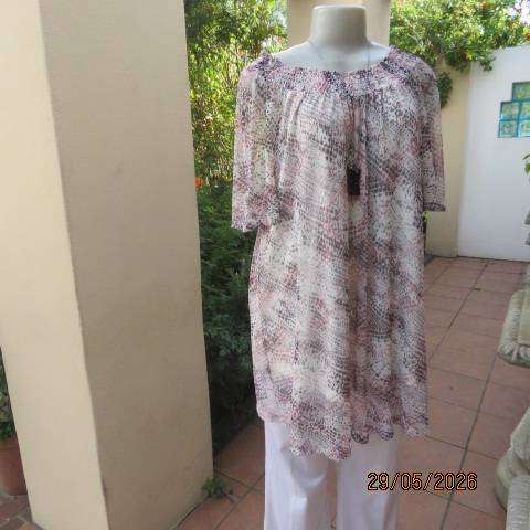 MILADYS two-layer top with wide elasticated neckline and raglan bell short sleeves, size 46-48