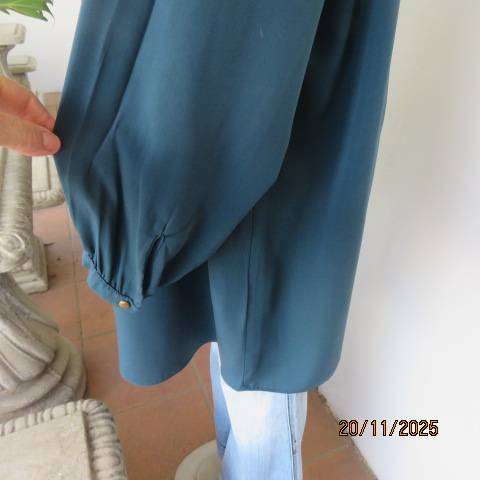 DONNA CLAIRE dark jade slip over top in soft polyester with long sleeves. Size 50