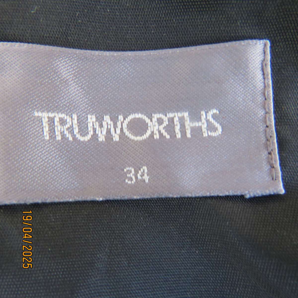 TRUWORTHS tartan check pencil skirt fully lined in woven fabric size 34.