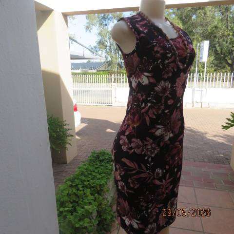 Pink Mulberry floral textured stretch polyester sleeveless slip over dress size 32