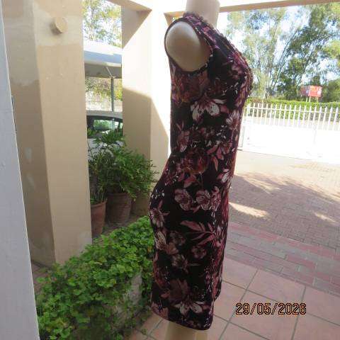 Pink Mulberry floral textured stretch polyester sleeveless slip over dress size 32