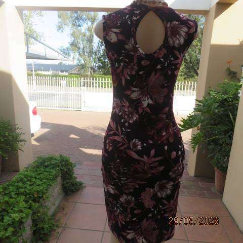Pink Mulberry floral textured stretch polyester sleeveless slip over dress size 32