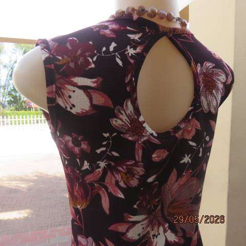 Pink Mulberry floral textured stretch polyester sleeveless slip over dress size 32