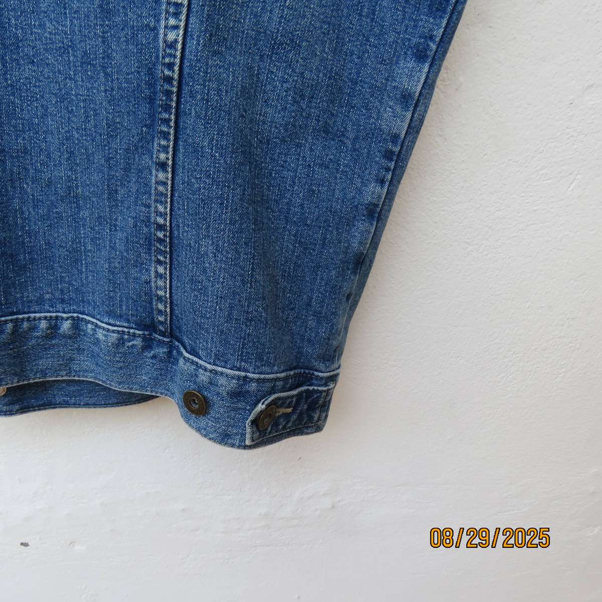 RE Jeans blue denim men's sleeveless jacket in pure cotton. Size Large.