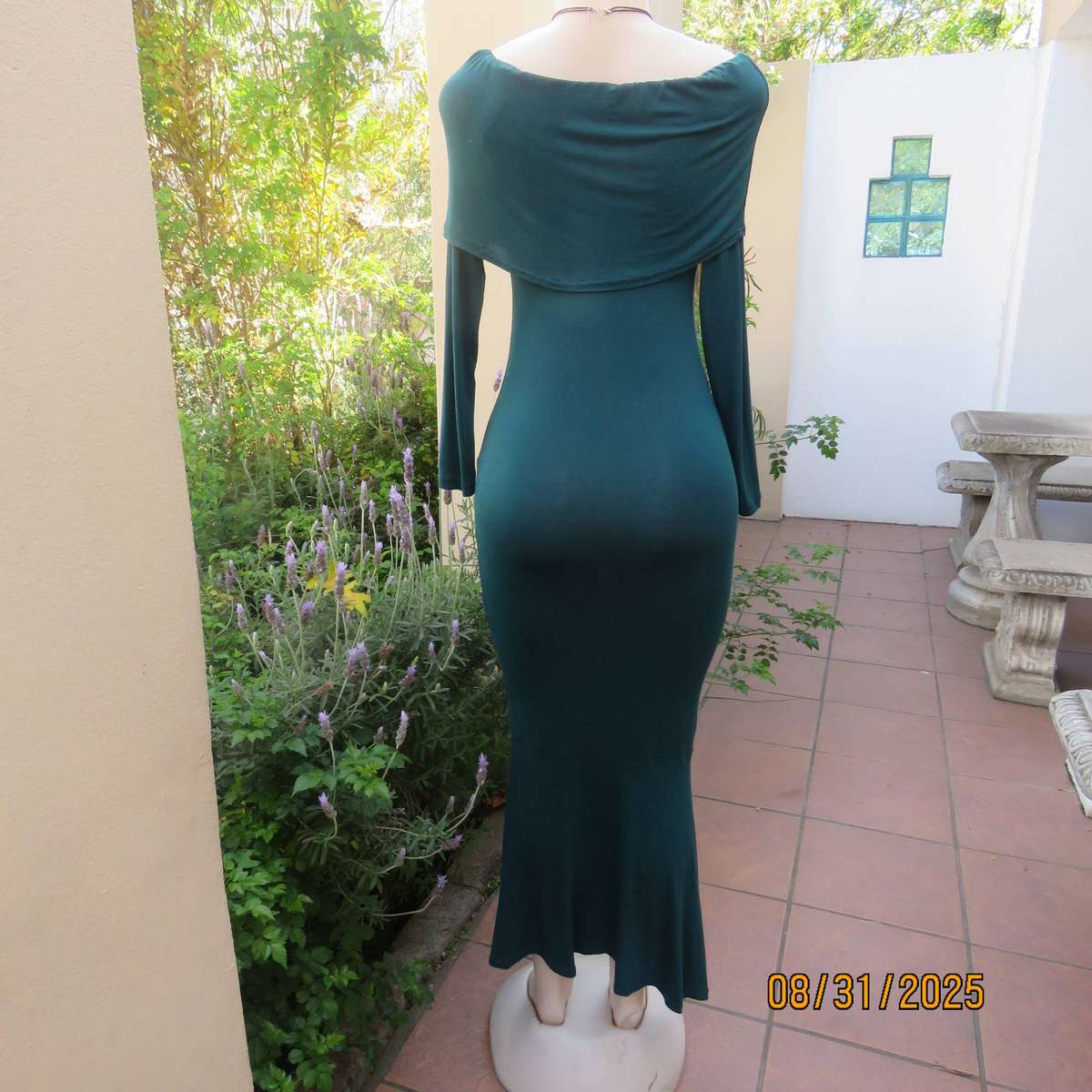 ZE Style mermaid dress in poly-viscose stretch castleton green fabric. Bodycon. Size 32