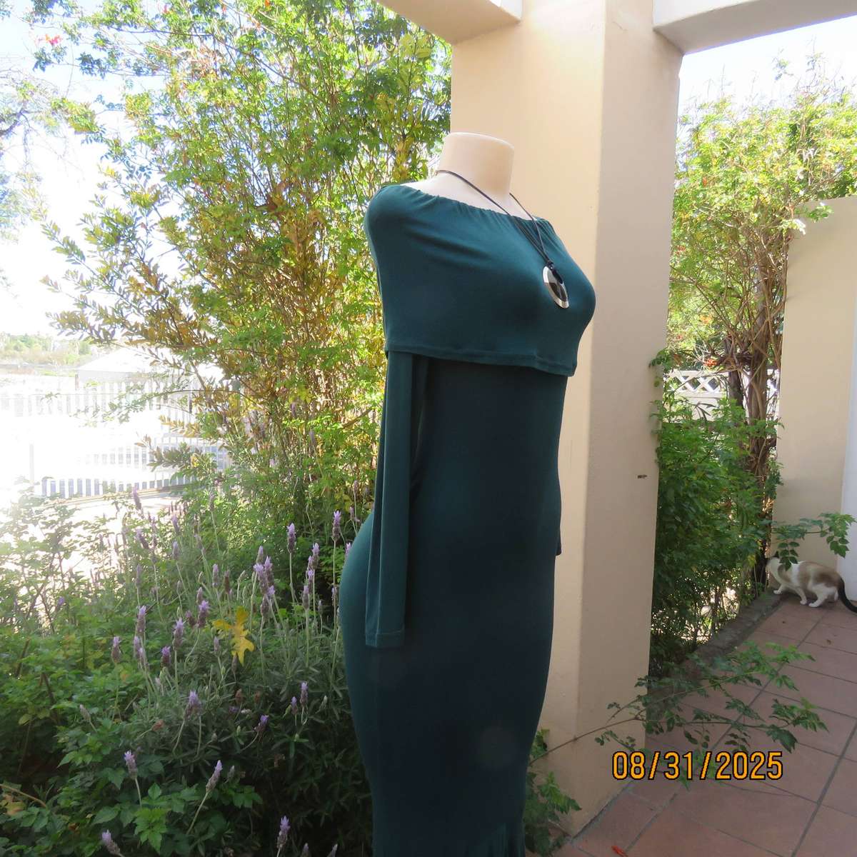 ZE Style mermaid dress in poly-viscose stretch castleton green fabric. Bodycon. Size 32