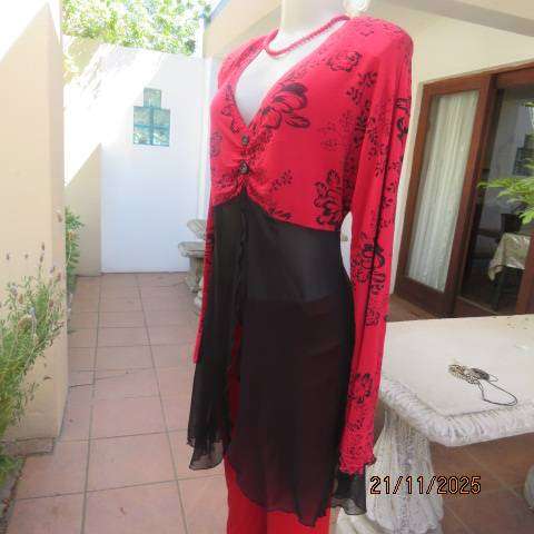 Red long sleeve with black floral print with long sheer black bottom. Size 42-44
