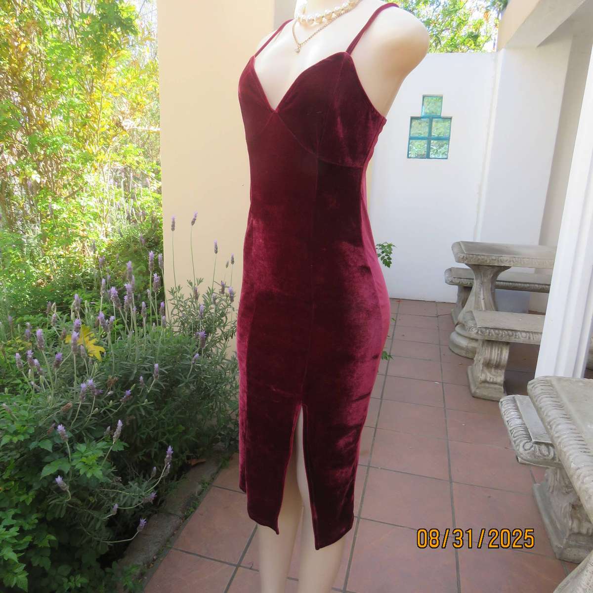 Red plum strappy dress in stretch polyester velvet with V bustline. Size 34.