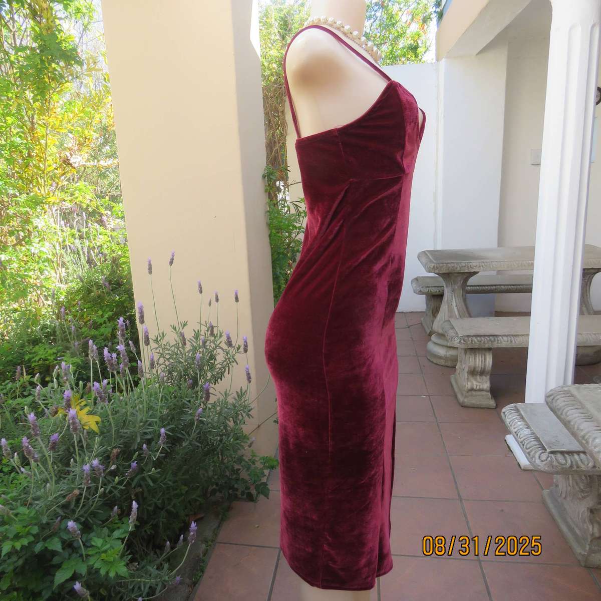 Red plum strappy dress in stretch polyester velvet with V bustline. Size 34.