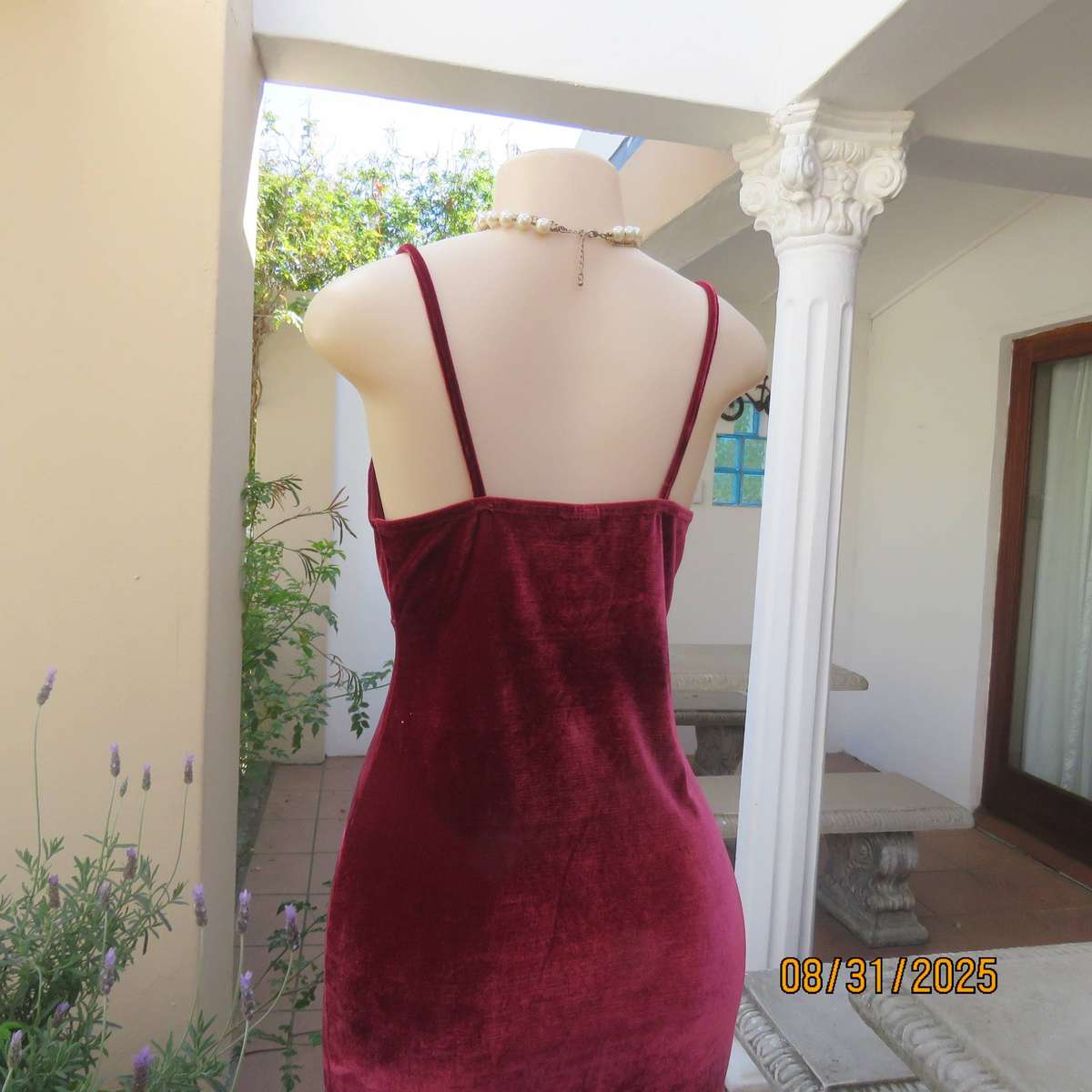 Red plum strappy dress in stretch polyester velvet with V bustline. Size 34.