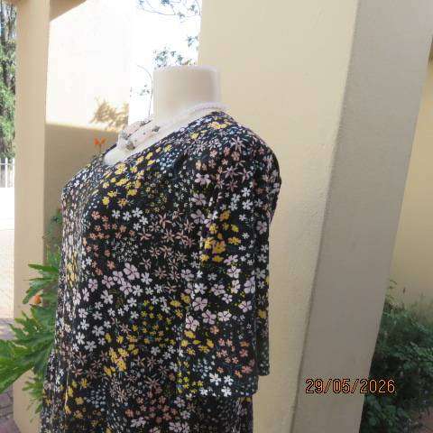 OR black floral print in pink and yellow soft stretch polyester tiered dress size 40