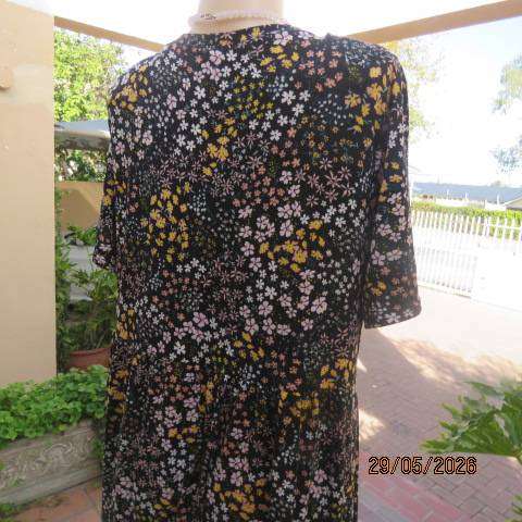 OR black floral print in pink and yellow soft stretch polyester tiered dress size 40
