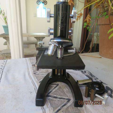 Ernst Leitz stereomicroscope from Welzlar Germany serial no 473759 (1930-1960)