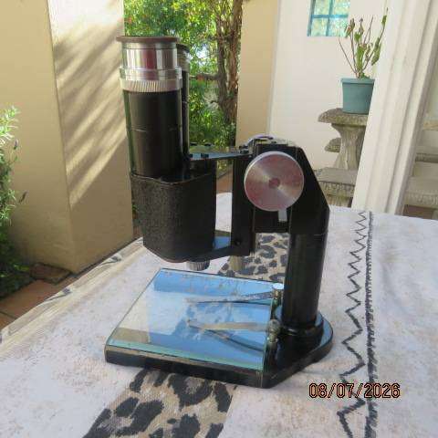 Ernst Leitz stereomicroscope from Welzlar Germany serial no 473759 (1930-1960)