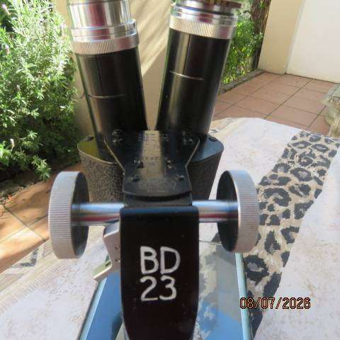 Ernst Leitz stereomicroscope from Welzlar Germany serial no 473759 (1930-1960)