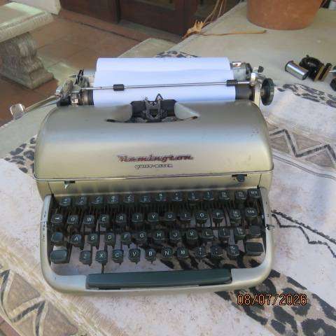 REMINGTON quiet-riter portable typewriter 1950s grey only need ribbon