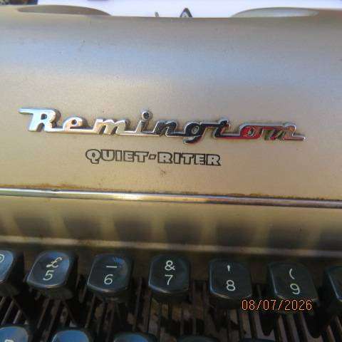 REMINGTON quiet-riter portable typewriter 1950s grey only need ribbon