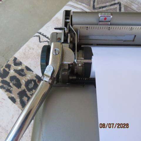 REMINGTON quiet-riter portable typewriter 1950s grey only need ribbon