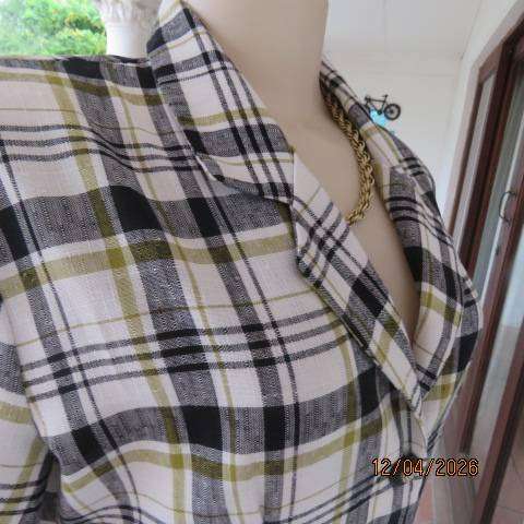 Classic textured polyester-viscose black, white & gold check short sleeve top-jacket - Size 36