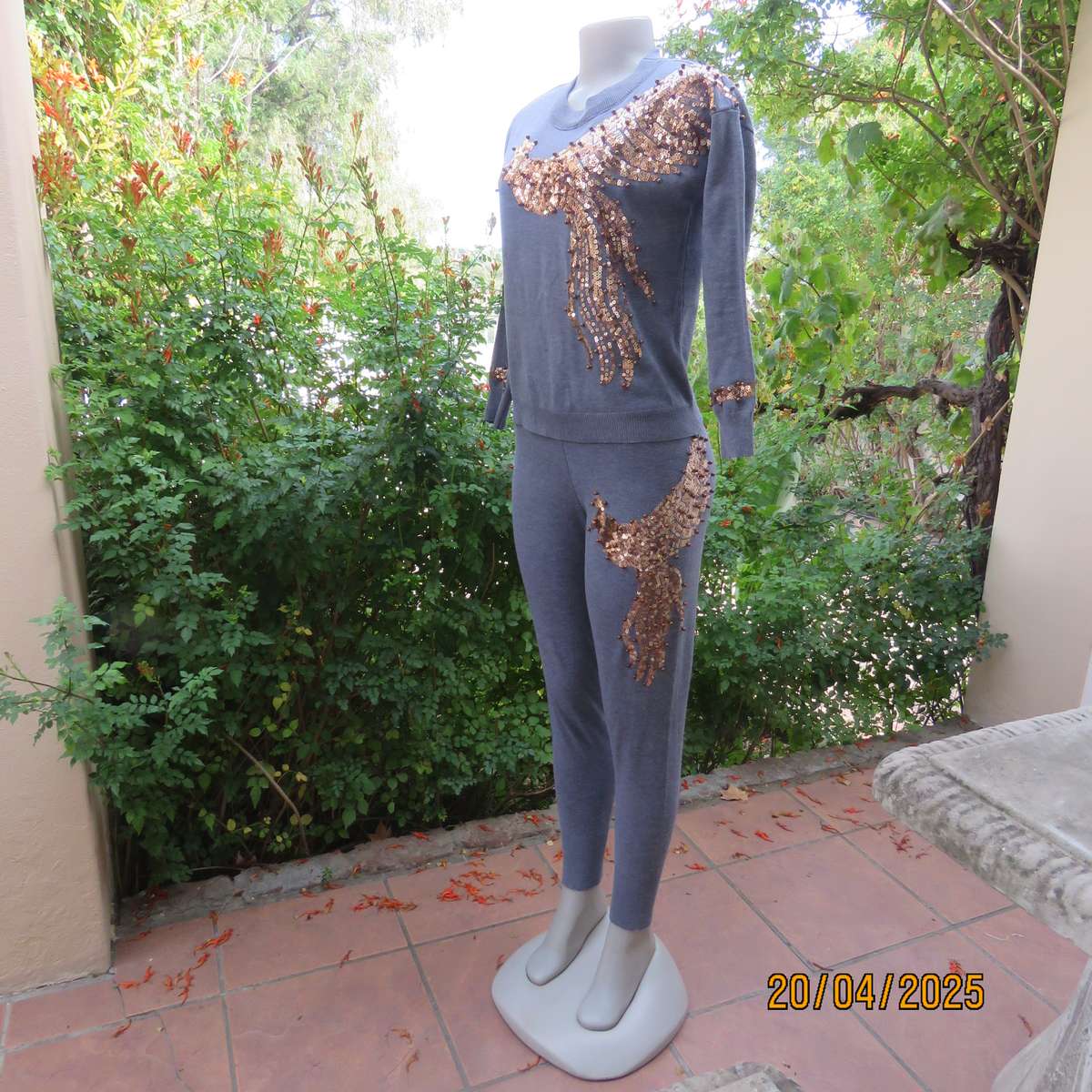 KINGS BABY dim grey 2 pc polycotton knit pantsuit size 30-32. Luxury gold sequin decoration.