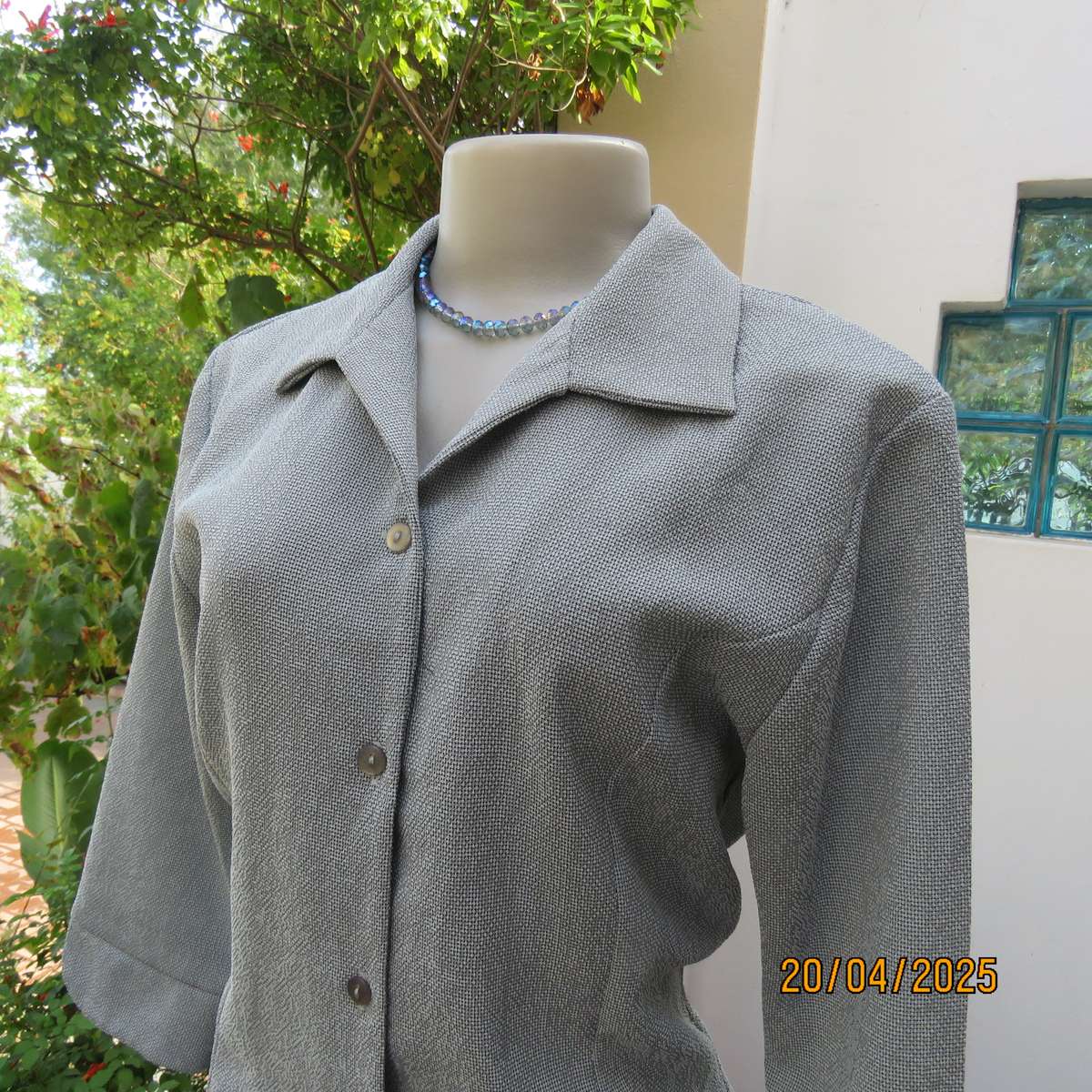 AREZZO tailored metallic grey button down textured polyester top. Size 36