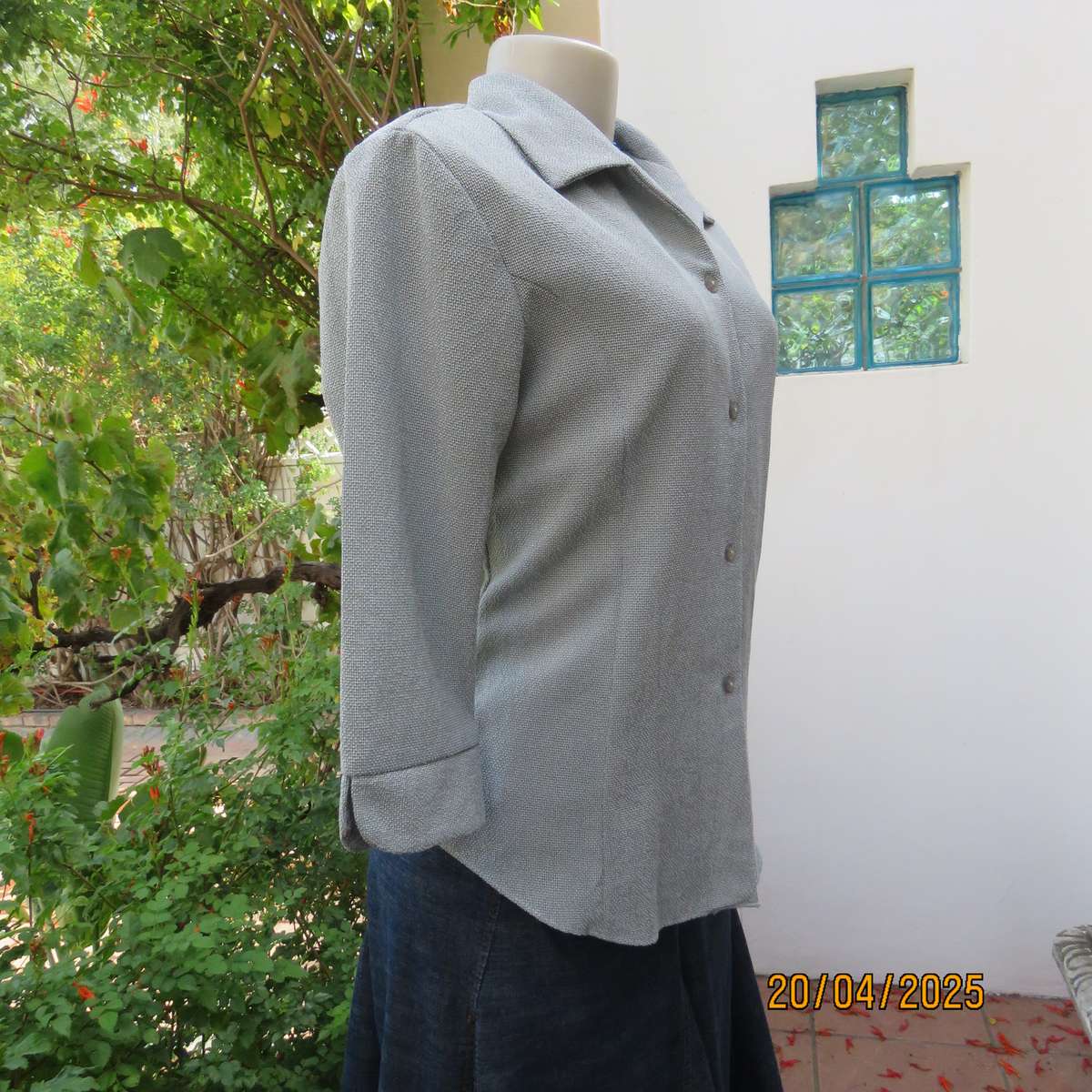 AREZZO tailored metallic grey button down textured polyester top. Size 36