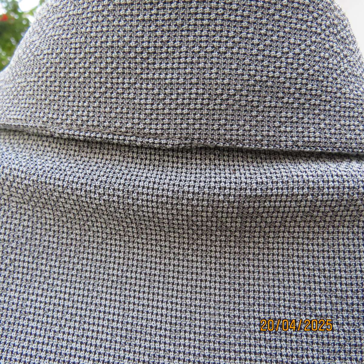 AREZZO tailored metallic grey button down textured polyester top. Size 36