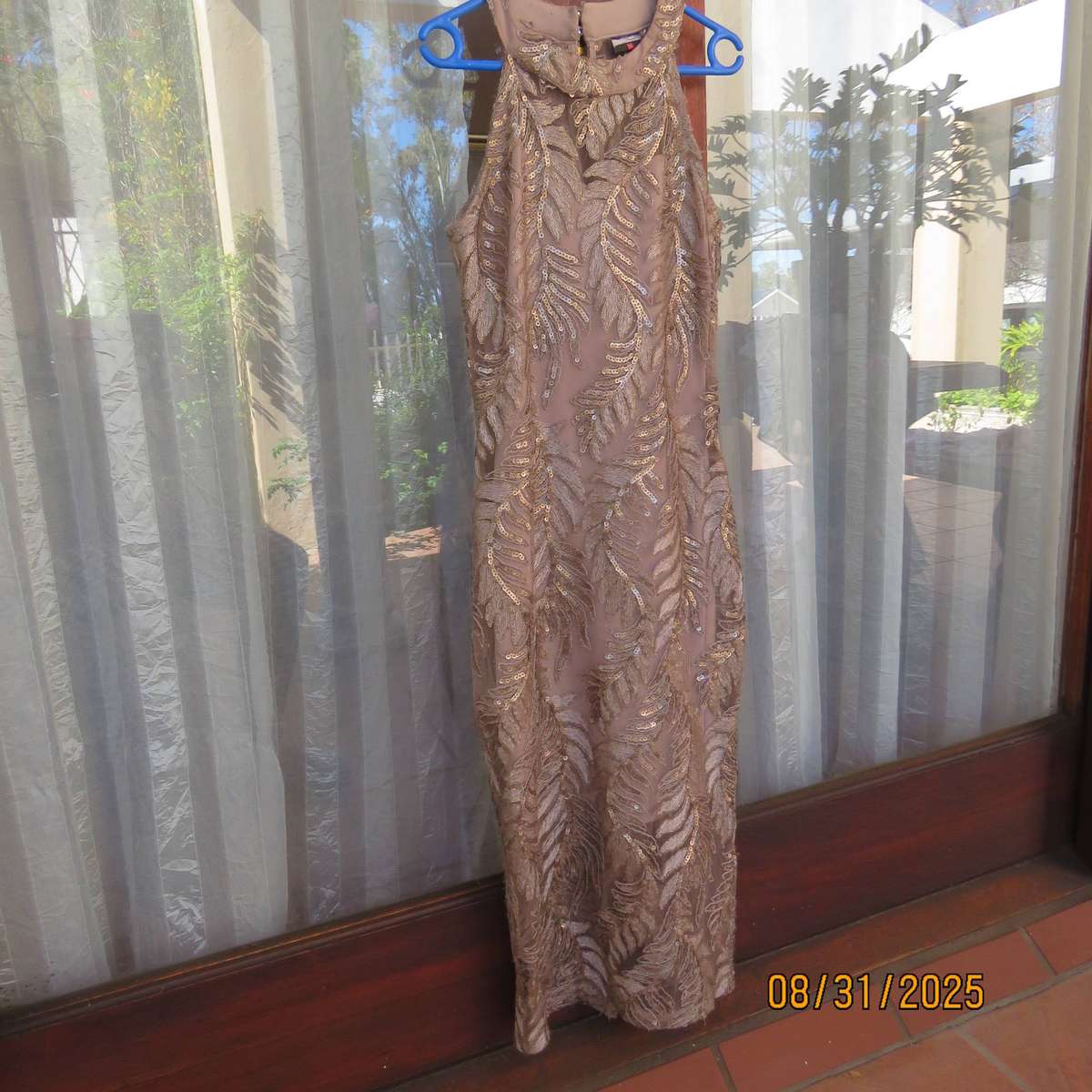 Ecru colour luxury embellished sheath lined sleeveless dress size 26-2