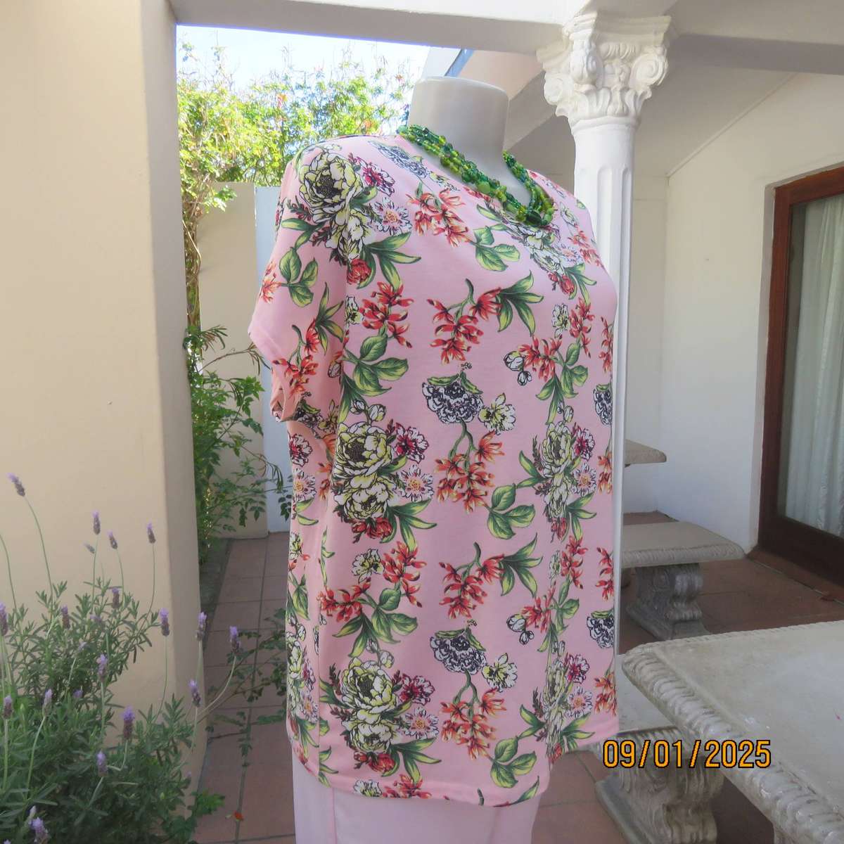 Light peach with crimson-yellow-green floral print slip over top. Tiny cut-on sleeves. Size 42